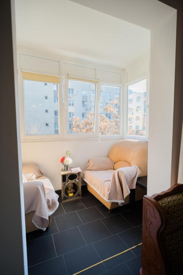 Rustic & Spacious 3Br Apartment Бухарест Экстерьер фото